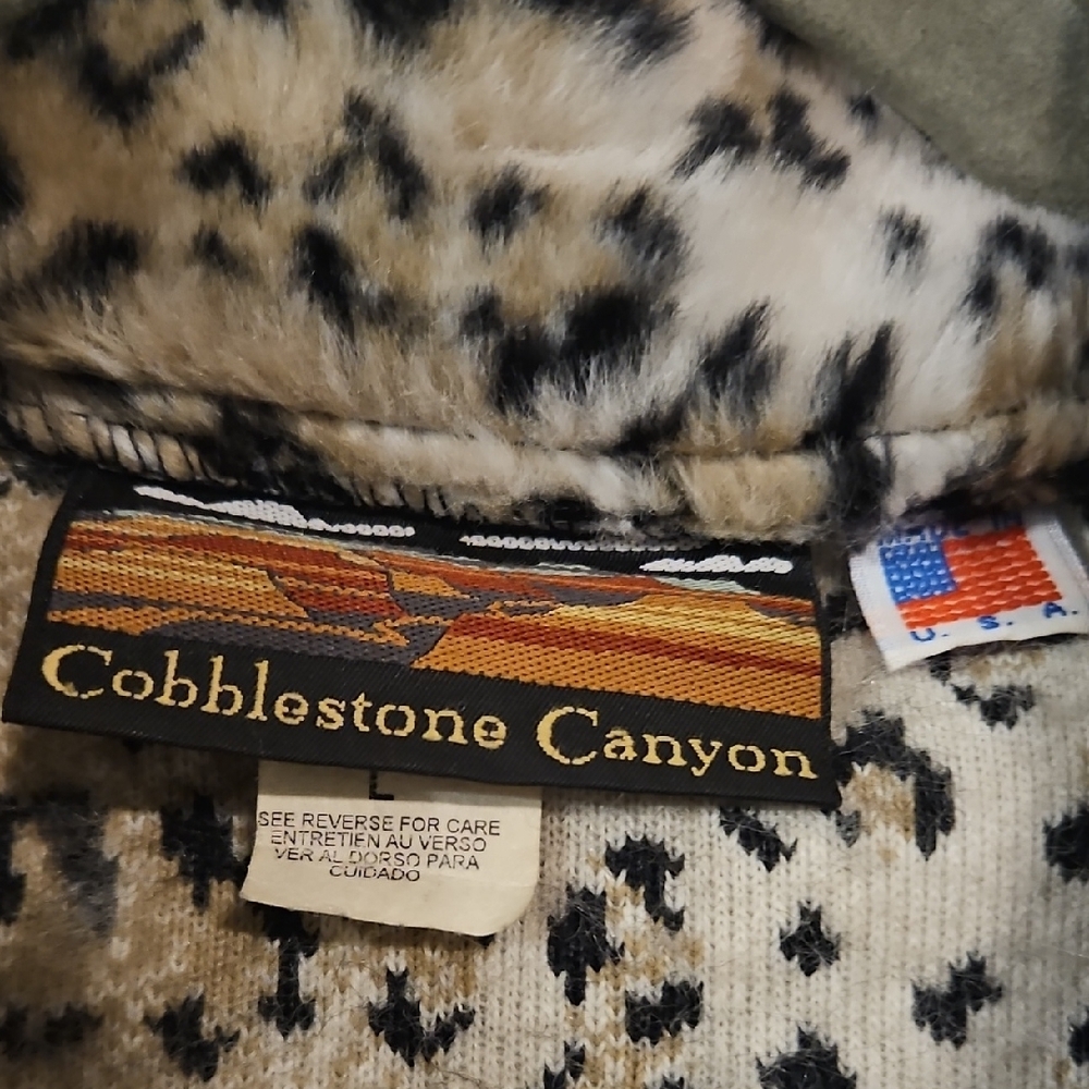 Leopard Print Faux Fur Vest - Picture 3 of 9